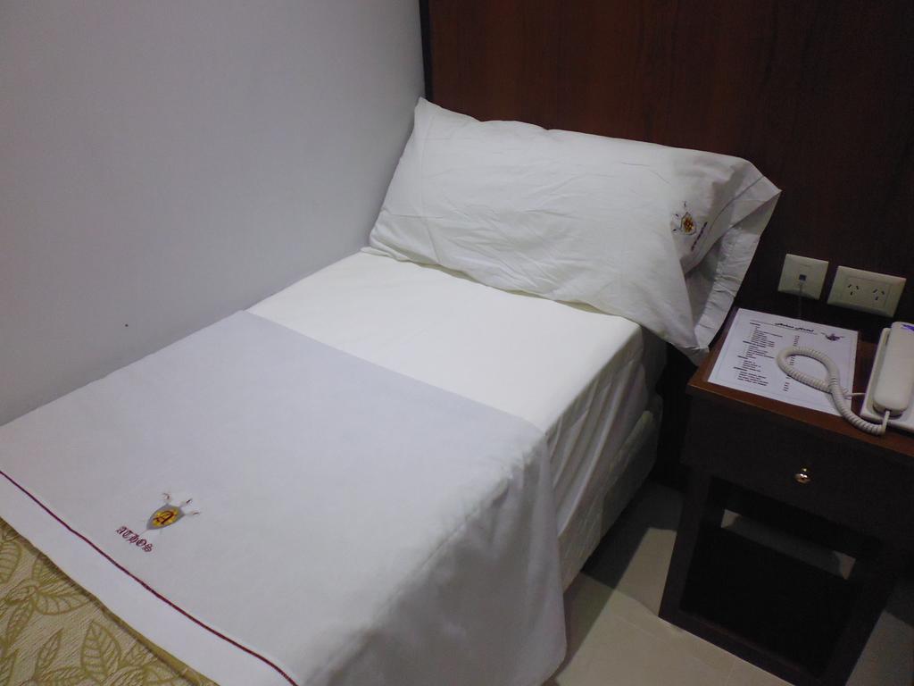 Hotel Athos Buenos Aires Luaran gambar