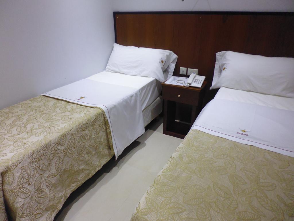 Hotel Athos Buenos Aires Luaran gambar
